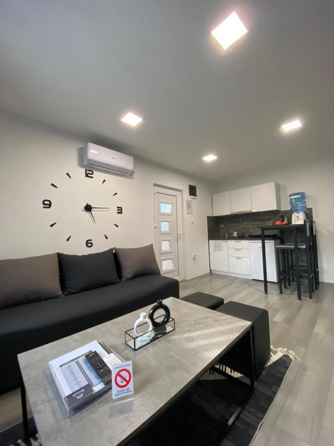 Apartmani Mira Палич Экстерьер фото